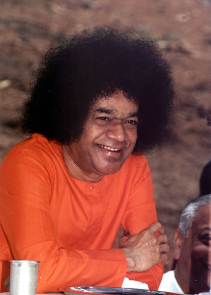 http://www.guruji.it/areaftp/saibabagalleria/Foto-01.jpg